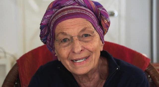 Emma Bonino del bilderbergh si permette lezioni sulla UE.