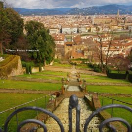 Un “ripido” sguardo dal giardino di Villa Bardini.