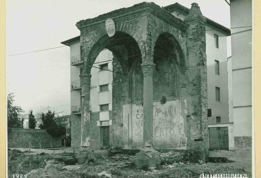 Via dell’Arcolaio e il suo tabernacolo